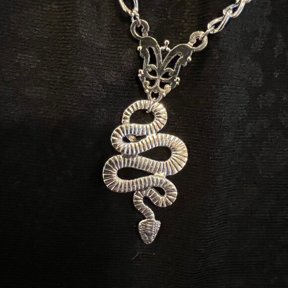 Gothic Serpent Snake Necklace - Picture 5 of 6